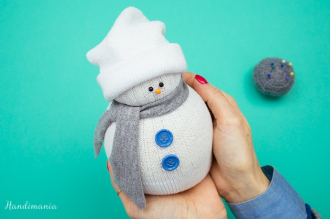 no-sew-sock-snowman-20